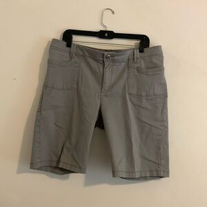 LEE Brand grey jean shorts size 14